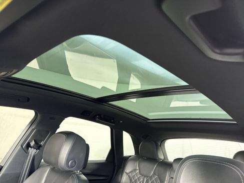 Used 2018 Audi SQ5 Prestige AWD/4WD image 17