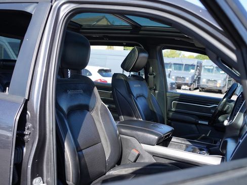 Used 2020 RAM 1500 Laramie w/ Sport Appearance Package AWD/4WD image 14