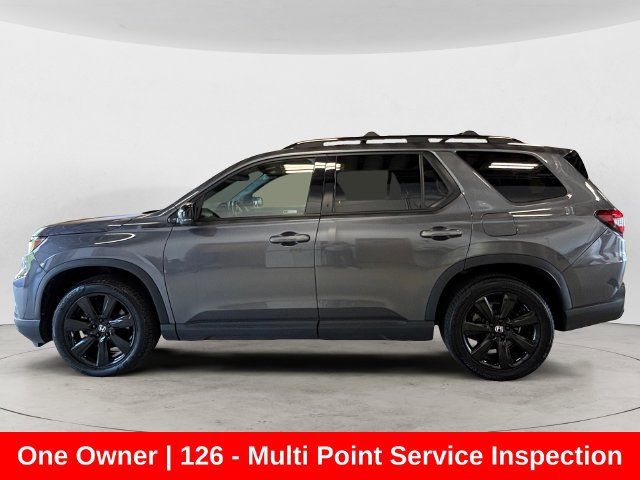 Used 2025 Honda Pilot Black Edition image 2