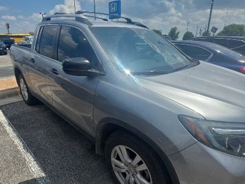 Used 2017 Honda Ridgeline RT image 5