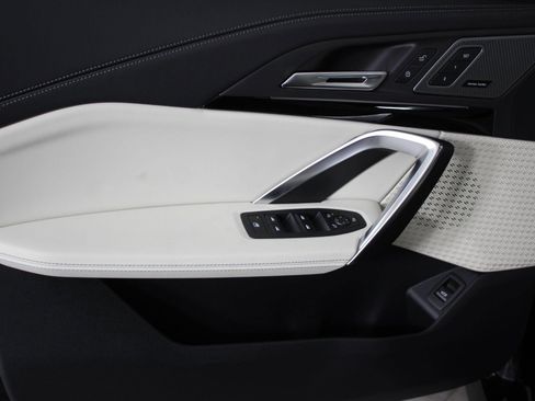 Used 2026 BMW X1 xDrive28i w/ Technology Package image 12