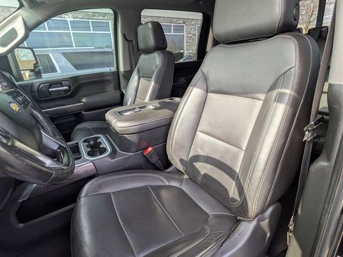 Used 2020 Chevrolet Silverado 2500 LTZ w/ LTZ Plus Package image 18