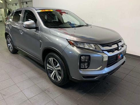 Used 2020 Mitsubishi Outlander Sport SE image 2
