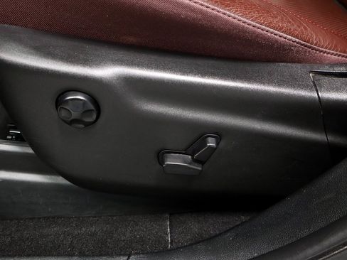 Used 2023 Dodge Durango GT image 28