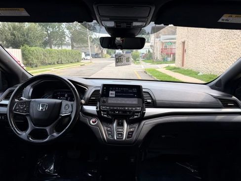 Used 2023 Honda Odyssey Sport image 29