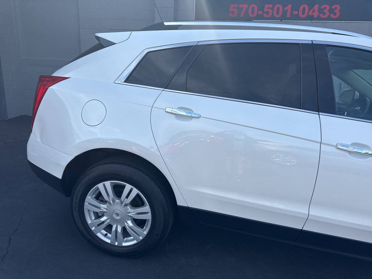 Used 2011 Cadillac SRX Luxury AWD/4WD image 9