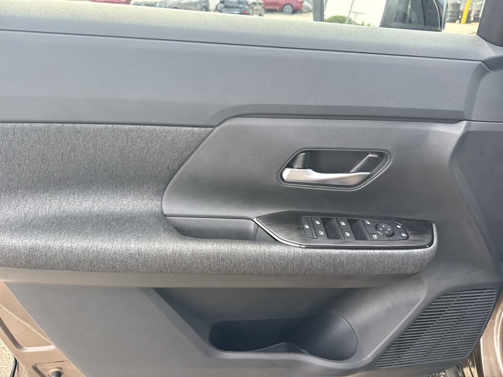 New 2027 Nissan Kicks SV AWD/4WD image 13