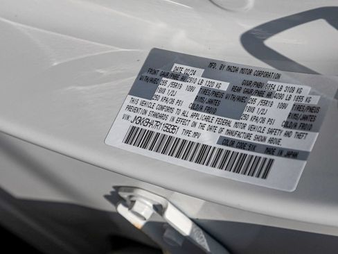 Used 2024 MAZDA CX-90 Plug-In Hybrid w/ Preferred AWD/4WD image 16