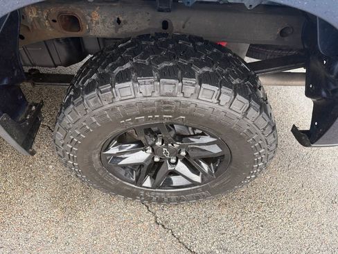 Used 2020 Chevrolet Silverado 1500 LT Trail Boss image 11