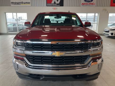 Used 2018 Chevrolet Silverado 1500 LT w/ All Star Edition image 2