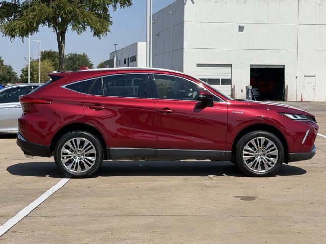 Used 2021 Toyota Venza Limited AWD/4WD image 3