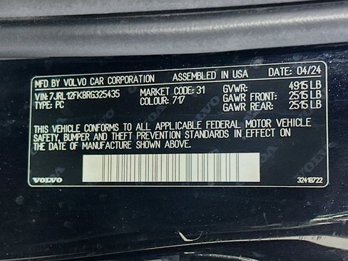 Used 2024 Volvo S60 B5 Core image 12