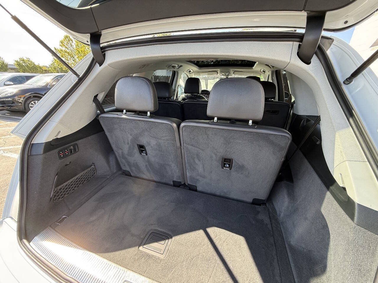 Used 2019 Audi Q7 3.0T Prestige AWD/4WD image 18