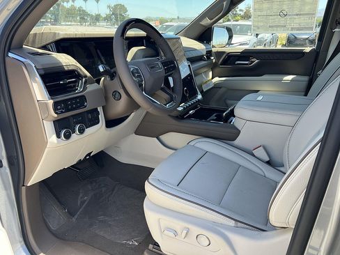 New 2026 GMC Yukon Denali w/ Advanced Technology Package RWD image 9