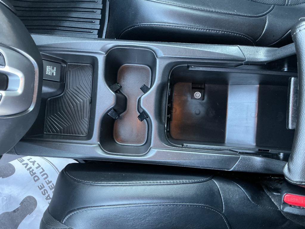 Used 2018 Honda CR-V Touring image 19