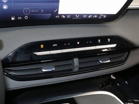 New 2025 Buick Enclave Sport Touring w/ Power Package image 22