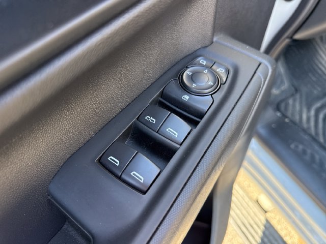 Used 2026 Chevrolet Silverado 1500 Custom Trail Boss AWD/4WD image 31
