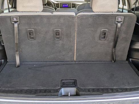 Used 2017 Honda Pilot LX image 6