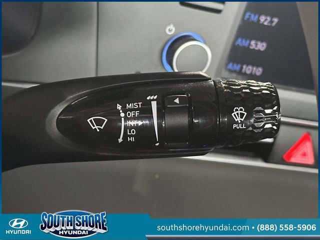 Certified 2024 Hyundai Elantra SE FWD image 25