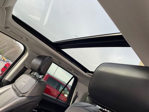 Certified 2025 Ford Expedition Max Platinum image 38