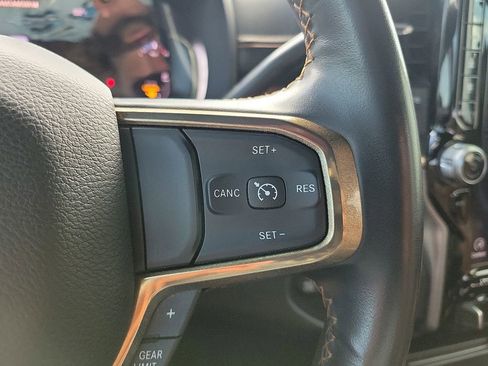 Used 2023 RAM 3500 Limited image 17