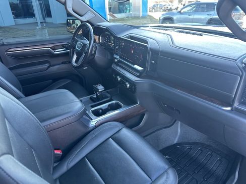 Used 2023 GMC Sierra 1500 SLT w/ SLT Premium Package image 26