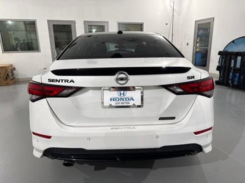 Used 2022 Nissan Sentra SR w/ Midnight Edition FWD image 8
