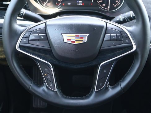 Used 2025 Cadillac XT5 Premium Luxury FWD image 14