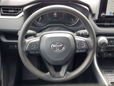 Used 2024 Toyota RAV4 XLE AWD/4WD image 25