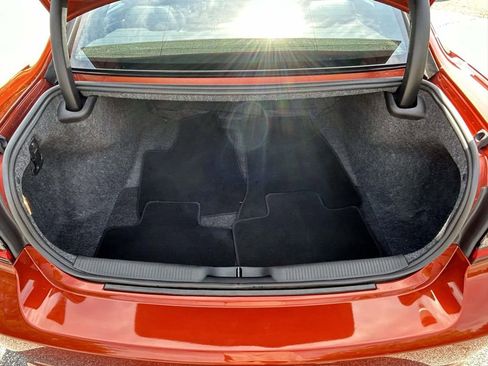 Used 2023 Dodge Charger Scat Pack w/ Dynamics Package RWD image 10