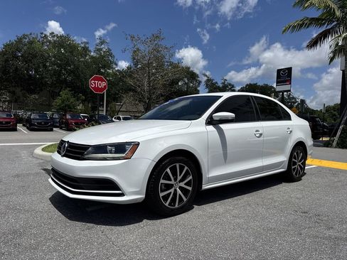 Used 2017 Volkswagen Jetta SE FWD image 28