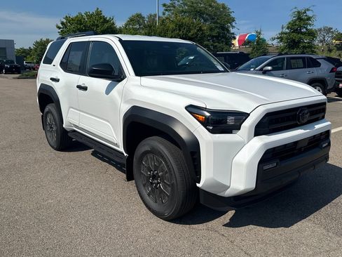 New 2026 Toyota 4Runner SR5 AWD/4WD image 9