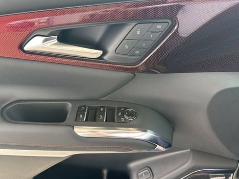 New 2026 Chevrolet Traverse RS w/ LPO, Floor Liner Package AWD/4WD image 26