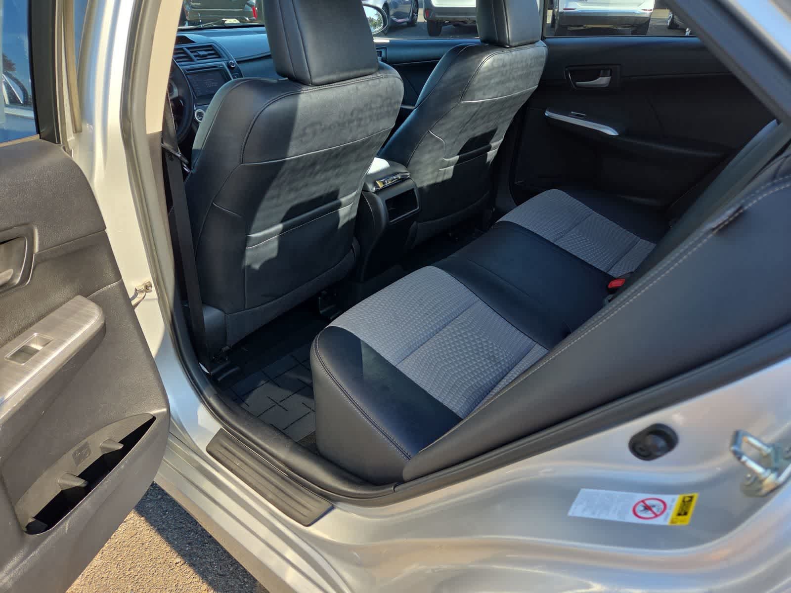 Used 2013 Toyota Camry SE FWD image 20