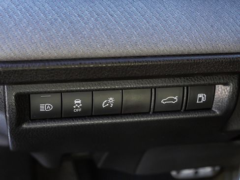 Certified 2025 Toyota Camry SE w/ Convenience Package image 17