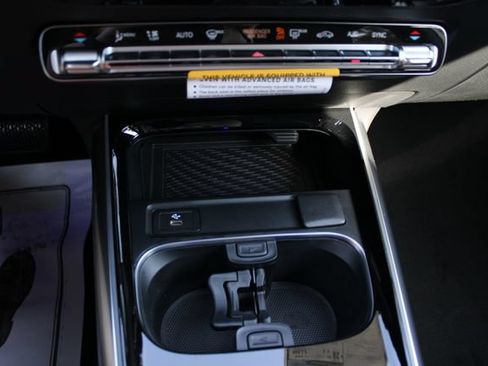 New 2026 Mercedes-Benz GLA 250 4MATIC image 14