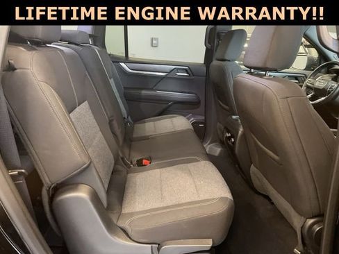 Used 2025 GMC Acadia Elevation image 38