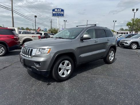 Used 2013 Jeep Grand Cherokee Laredo AWD/4WD image 1