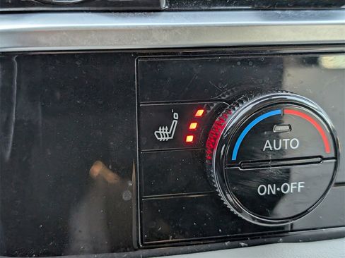 Certified 2024 Nissan Pathfinder SL w/ SL Premium Package image 17