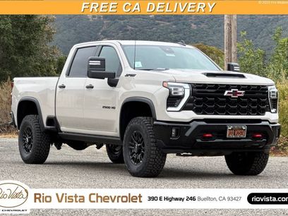 New 2026 Chevrolet Silverado 2500 ZR2 w/ LPO, Dark Essentials Package