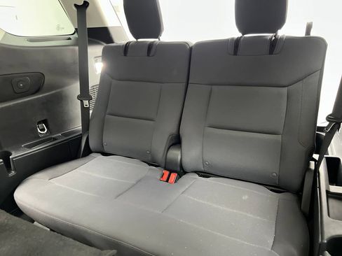 Used 2025 Ford Explorer Active AWD/4WD image 39