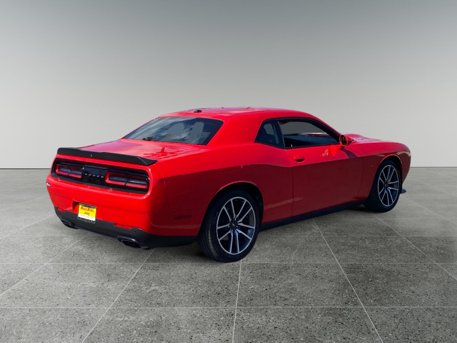 Used 2023 Dodge Challenger R/T RWD image 5