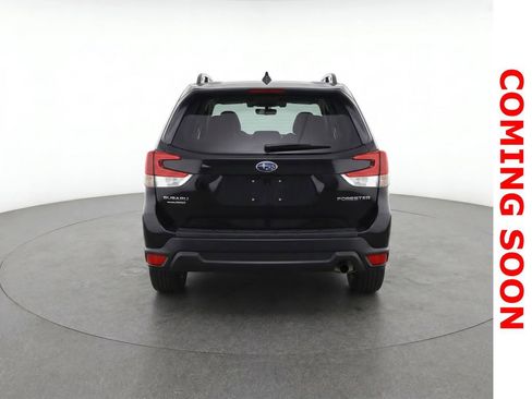 Used 2021 Subaru Forester Premium AWD/4WD image 9