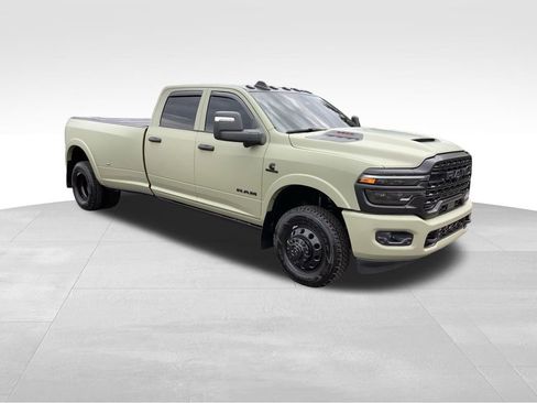 Used 2026 RAM 3500 Limited AWD/4WD image 8