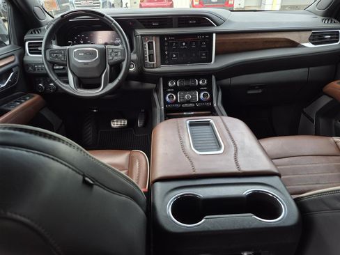 Certified 2024 GMC Yukon Denali Ultimate AWD/4WD image 21