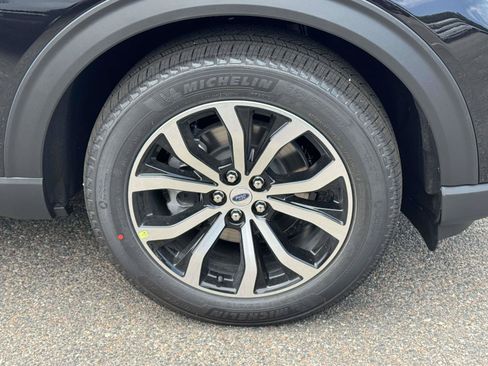 New 2026 Ford Explorer ST-Line AWD/4WD image 7