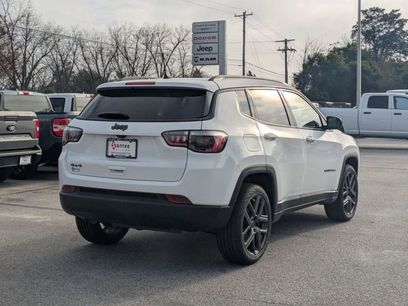 New 2026 Jeep Compass Latitude
