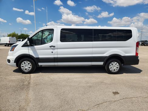 Used 2025 Ford Transit 350 XLT RWD image 4