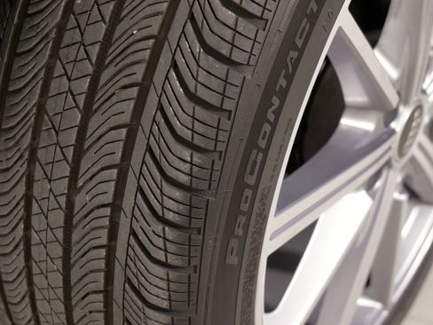 Used 2025 Audi A6 2.0T Premium image 64