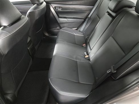 Used 2015 Toyota Corolla LE image 15